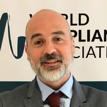 Albert Salvados Lafuente, Experto asociado