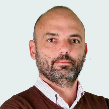 Antonio Golpe Moya, Experto asociado