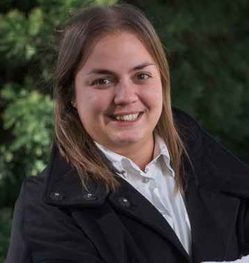 Daiana Mailen Bouzo, Experta asociada