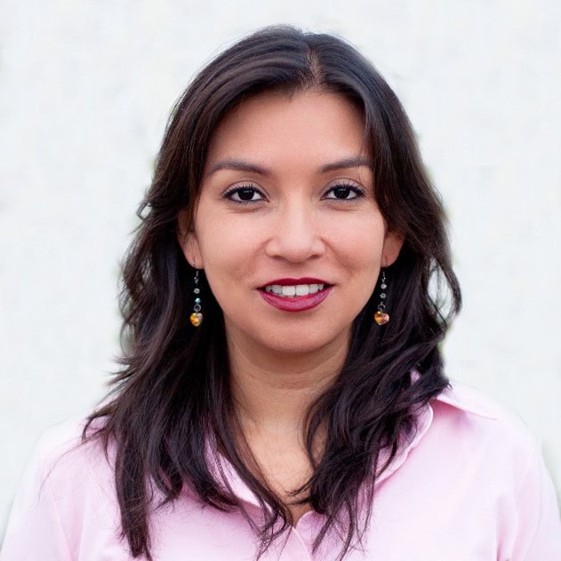 Dyanne Ruiz Castañeda, Directora académica