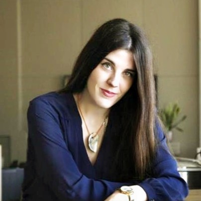 Estefanía Cabello, Coordinadora académica