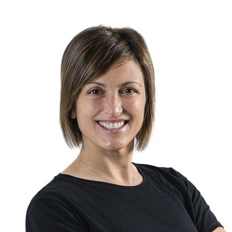 Estefanía Pastor Año, Experta asociada
