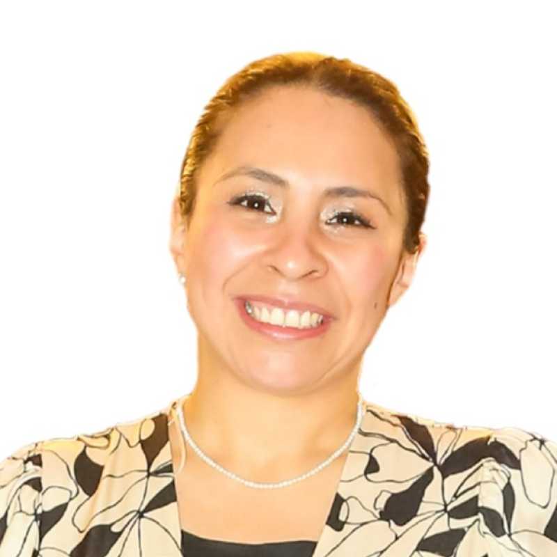 Gabriela Karina Vargas Flores, Experta Asociada