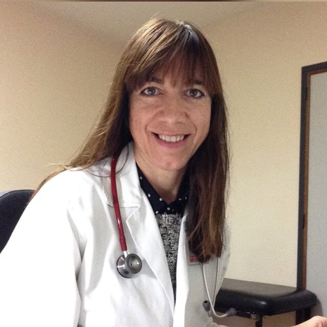 Juana Requena Puche, Experto asociado