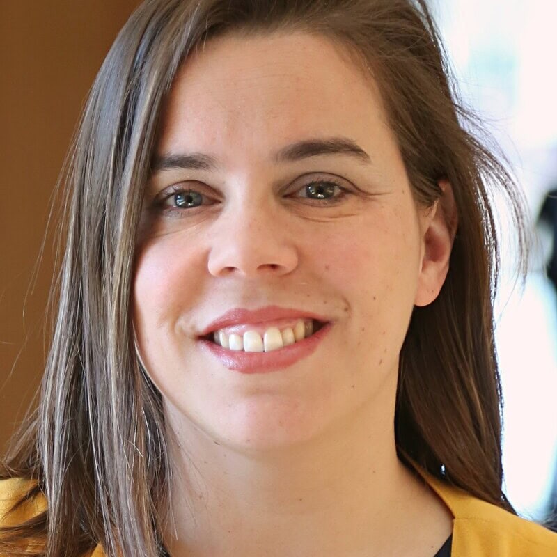 Katia Muñoz Caballero, Experto asociado