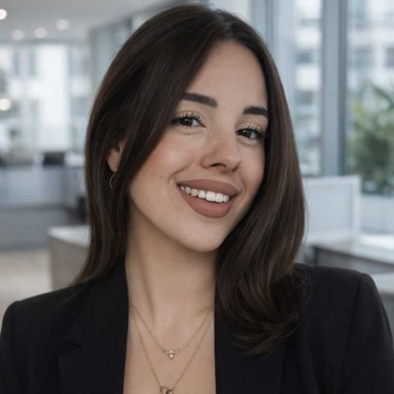 María González Hernández, Docente UNIR