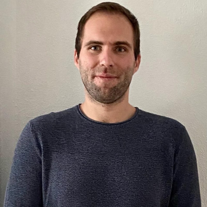 Simón Hernández Aguado, Docente UNIR