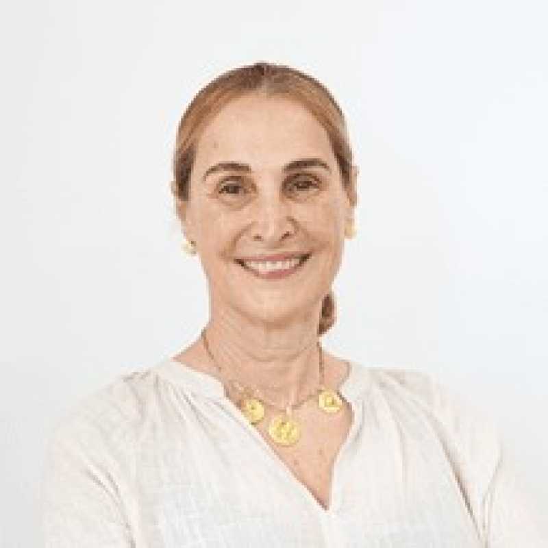 Trinidad Yera, Docente UNIR